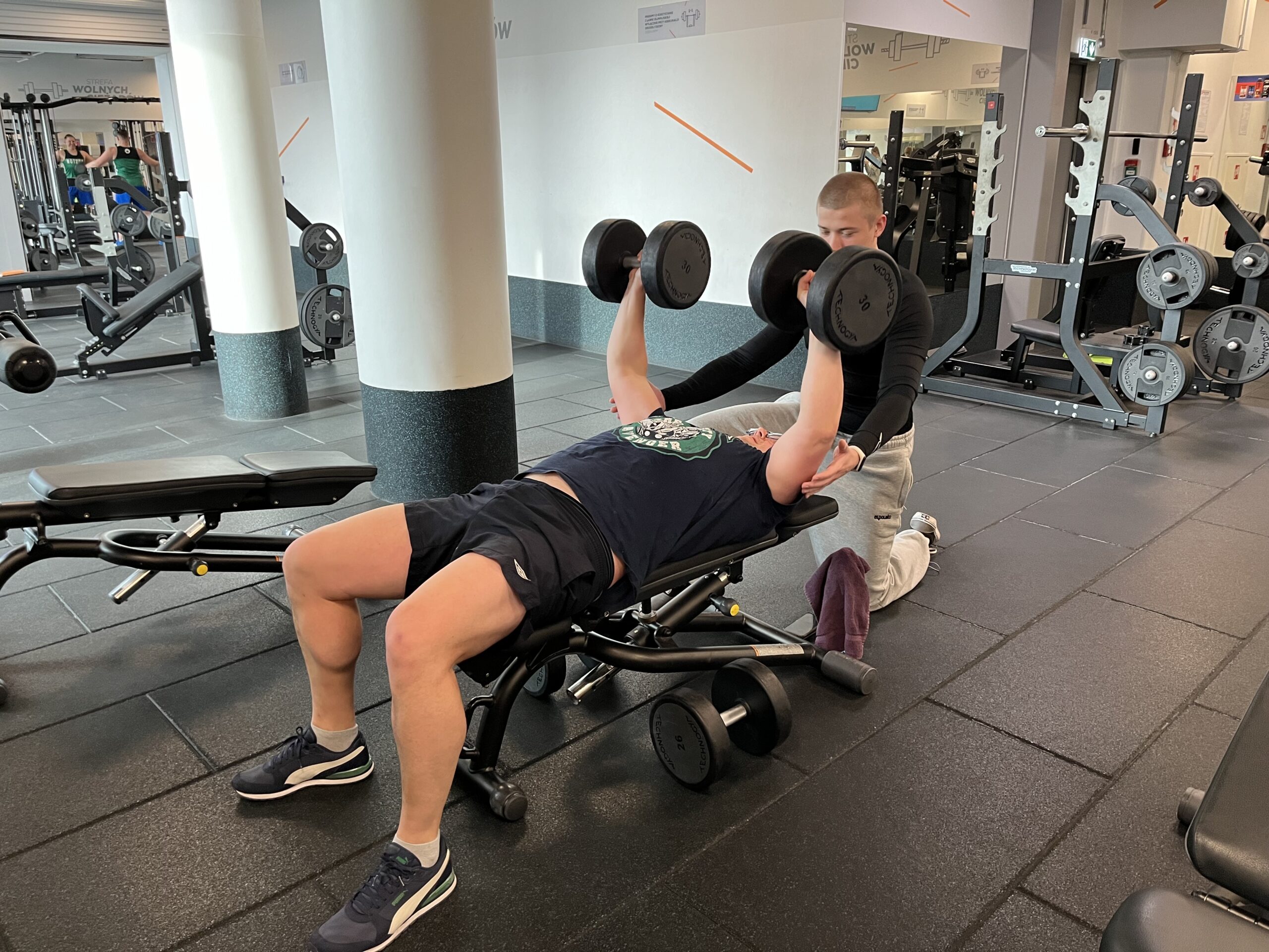 Read more about the article Trener personalny CityFit Wola – treningi 1:1 w Warszawie