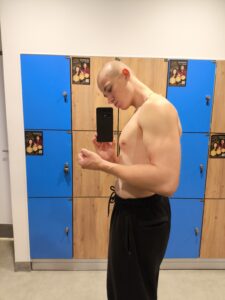 Read more about the article Adrian Wyszomirski trener personalny – moja historia i misja