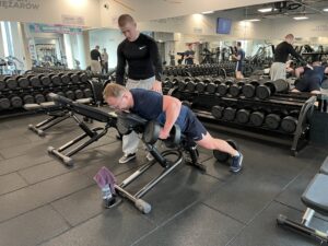 Read more about the article Jak zacząć trenować po 30-tce – trener personalny Praga-Południe