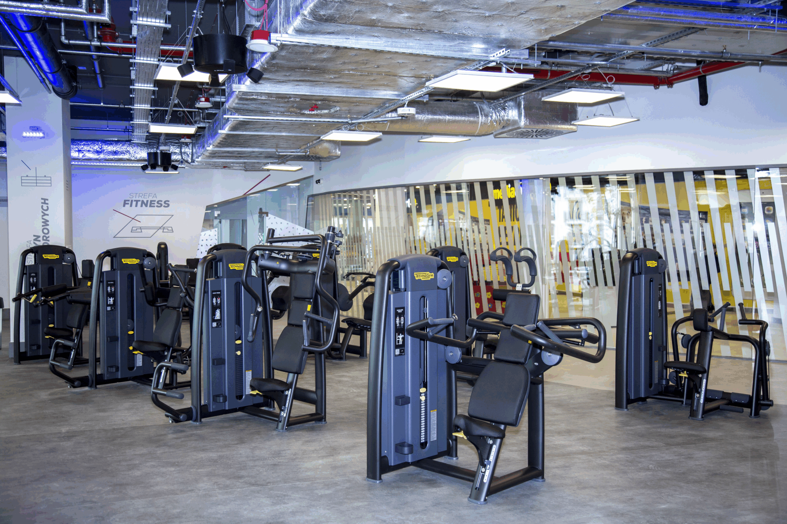 Read more about the article CityFit Wiatraczna vs Zdrofit Promenada – która siłownia lepsza?