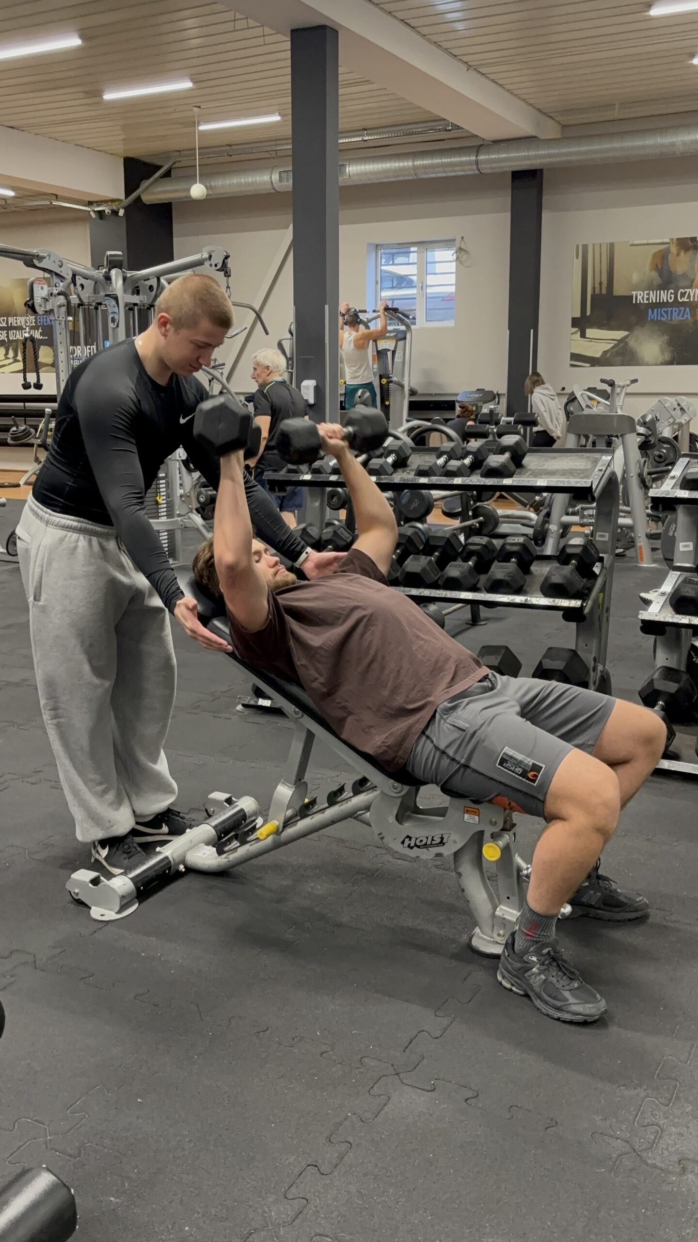 Read more about the article Jak obliczyć zapotrzebowanie kaloryczne – kompletny poradnik dla mężczyzny po 30