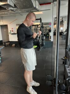 Read more about the article Trener personalny Praga-Południe – Dlaczego jako jedyny dzielę się wiedzą codziennie