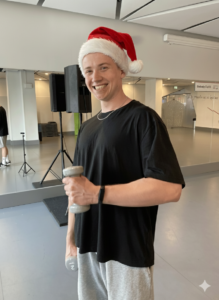 Read more about the article Prezenty dla osoby trenującej – lista 2025 od trenera personalnego (praktyczna i bez ściemy)