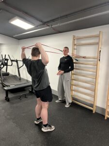 Read more about the article 3 mity o odchudzaniu, które trzymają facetów w brzuchu po 25