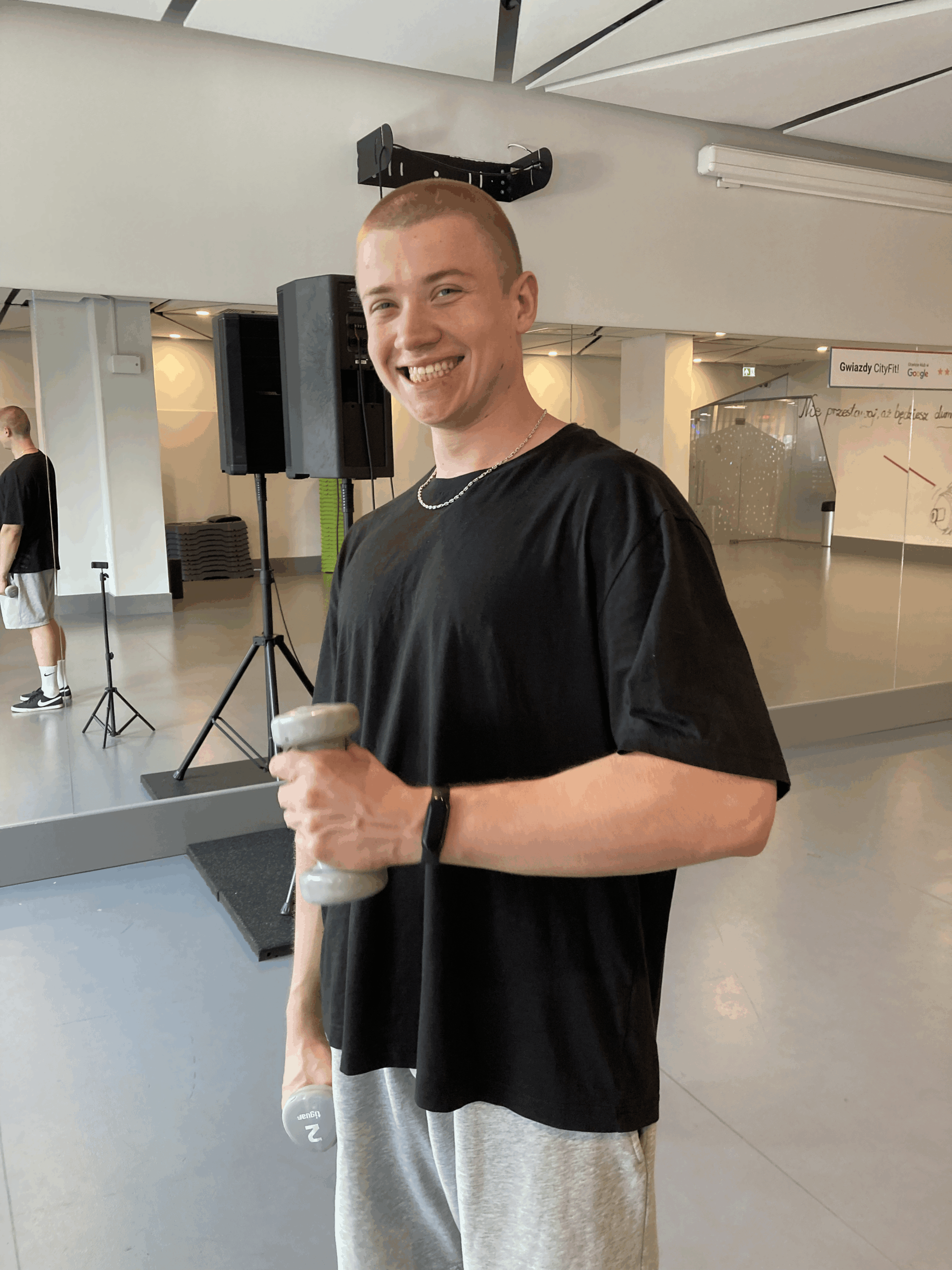 Read more about the article Trener Personalny Saska Kępa – skuteczny trening dla facetów 25+